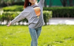 夏日的公交车小将媛媛说